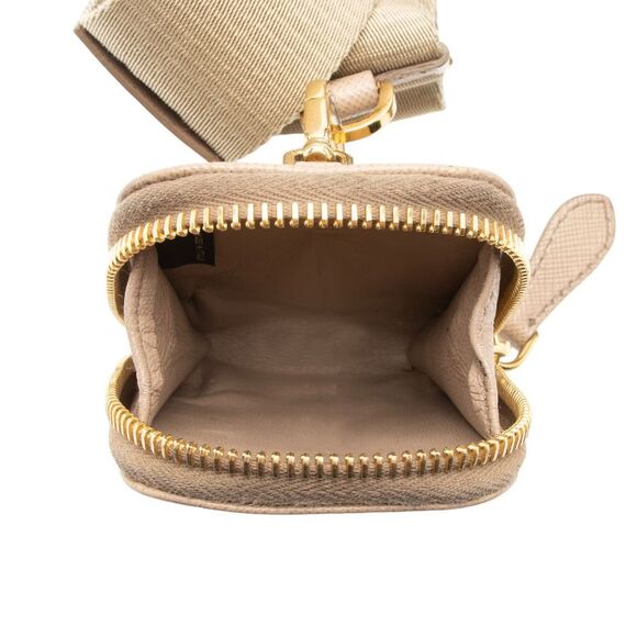 Prada Saffiano Re-Edition 2005 Crossbody - Picture 7 of 16